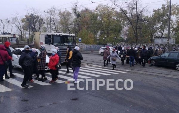 В Киеве перекрыли улицу из-за карантина выходного дня - «Украина»