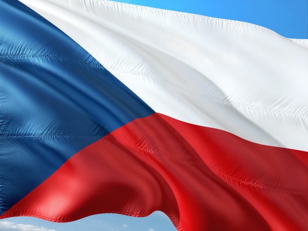 МИД Чехии заявил о высылке 70 работников российского посольства из Праги - «Новороссия»