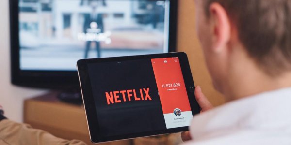 МВД начало проверку Netflix после жалобы на ЛГБТ-пропаганду
