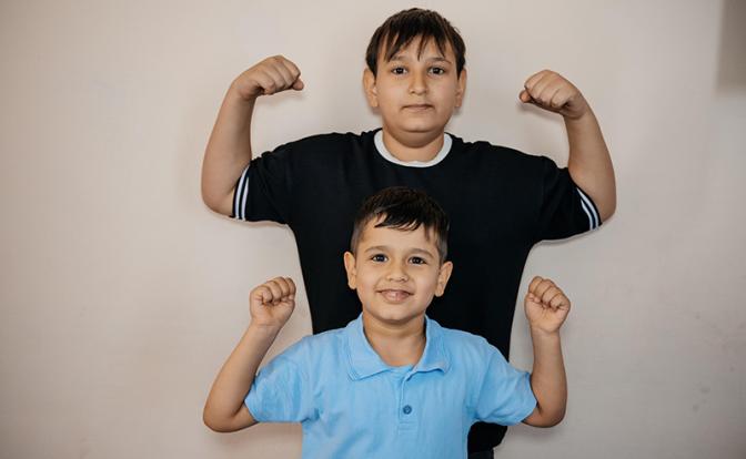 Братья шести и двенадцати лет смертельно больны. Нужна срочная помощь! - «Общество»