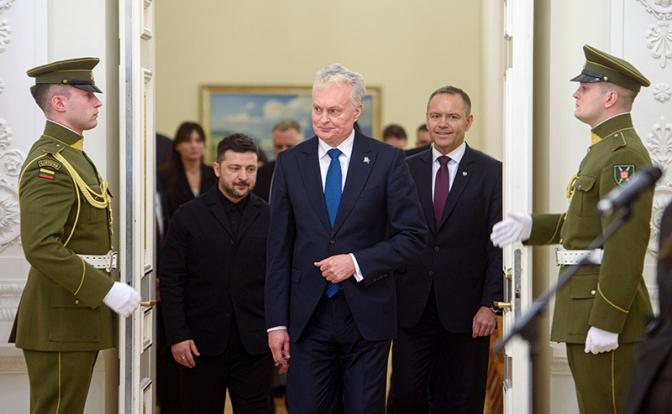 Истинкт самоуничтожения: Литва вымирает. Но хочет умереть красиво — под «Орешником» - «Военные действия»