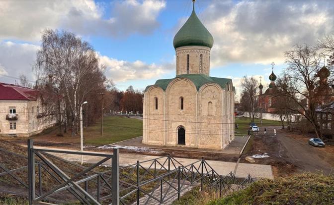 Варвары-«улучшатели» жемчужину Золотого кольца закатали в асфальт - «Культура»