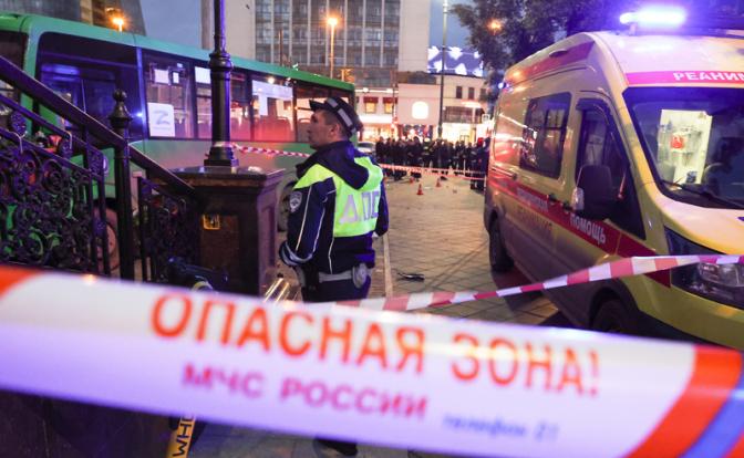 «Я нажал тормоз, а это не тормоз»: Икром Хамраев нарушал ПДД в Питере, продолжил в Екатеринбурге. Итог — 4 могилы - «Происшествия»