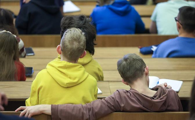 Утечка мозгов резко помолодела: что пошло не так в нашей системе высшего образования - «Общество»